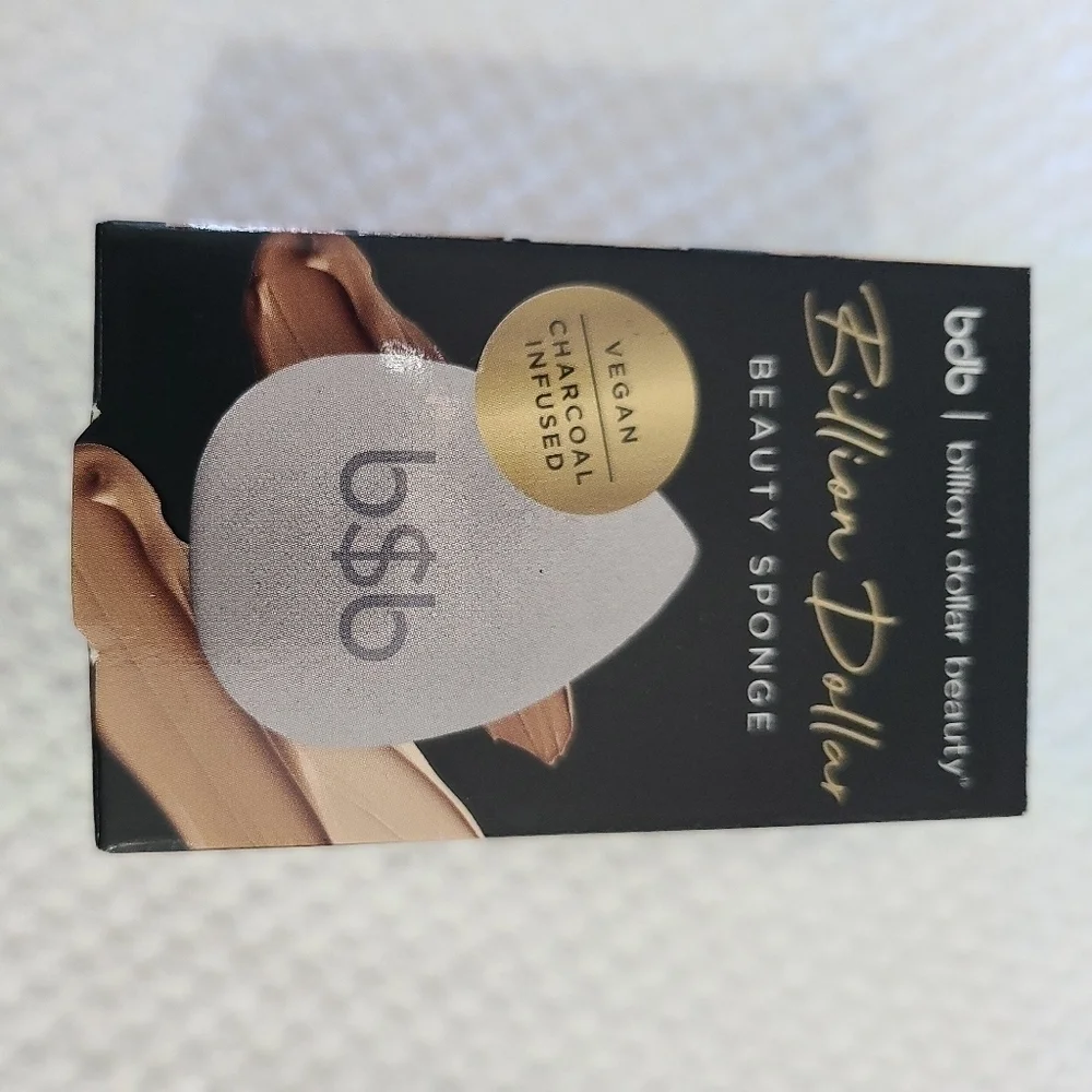 Billion Dollar Beauty Sponge Vegan Charcoal Infused BNIB Boxycharm